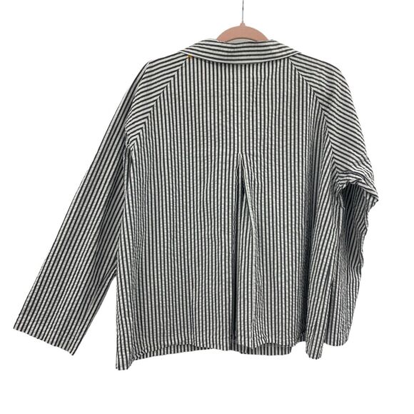 Gray Striped Women’s Shacket - Picture 4 of 12